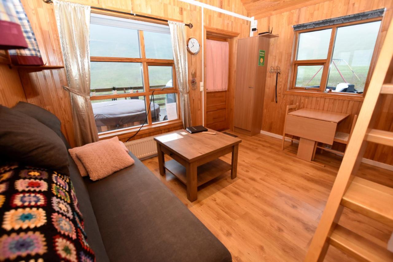 Solbrekka Holiday Homes Mjoifjorthur Екстериор снимка